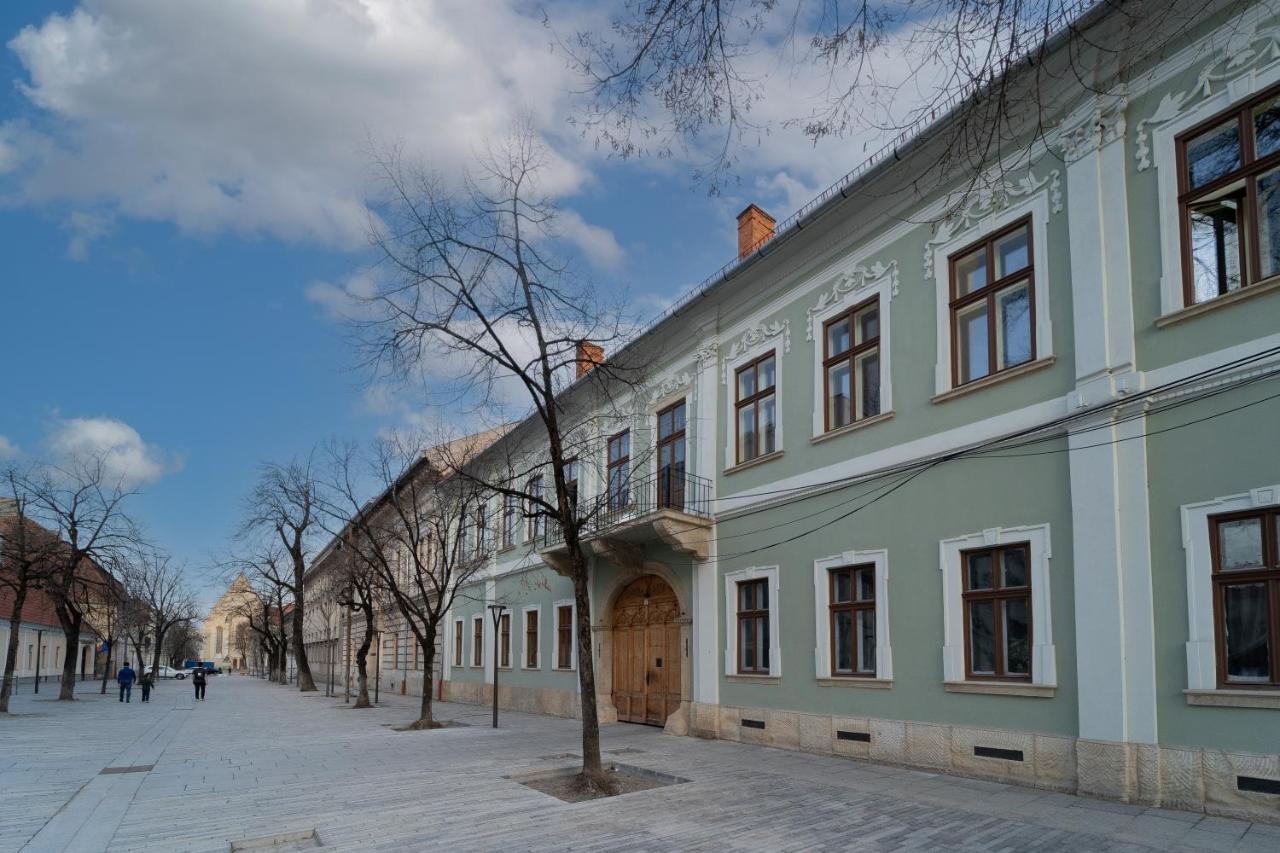 5* Luxury In Unirii Square. Apartment